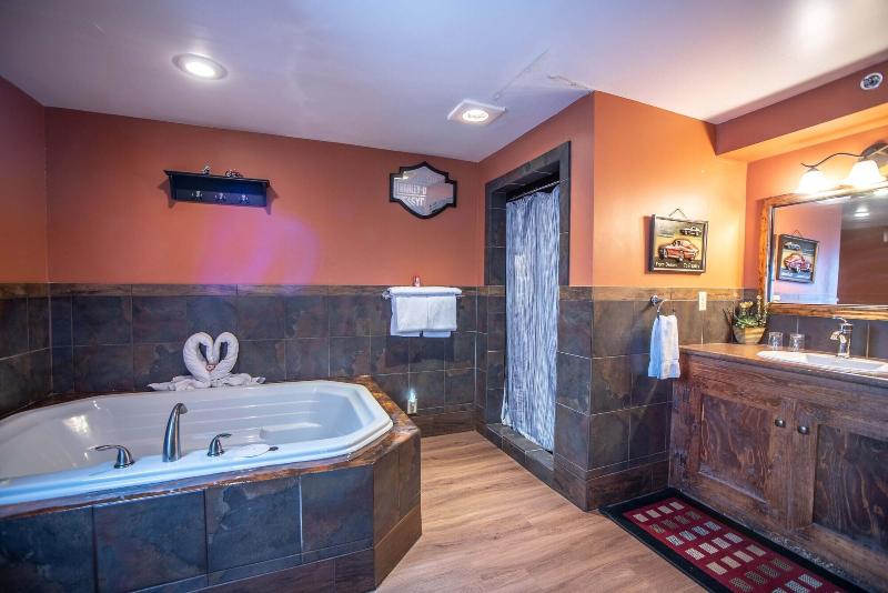 The Anniversary Inn Logan image