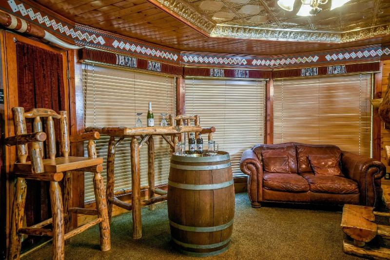 The Anniversary Inn Logan image