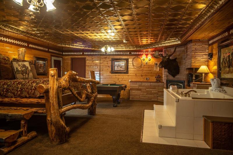 The Anniversary Inn Logan image