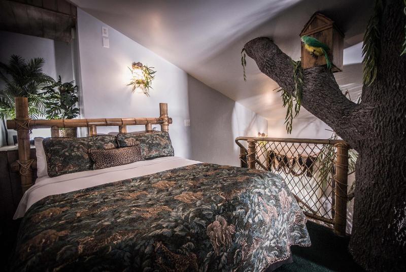 The Anniversary Inn Logan image