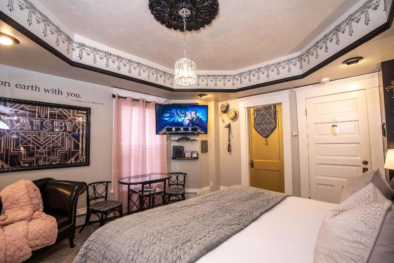The Anniversary Inn Logan image
