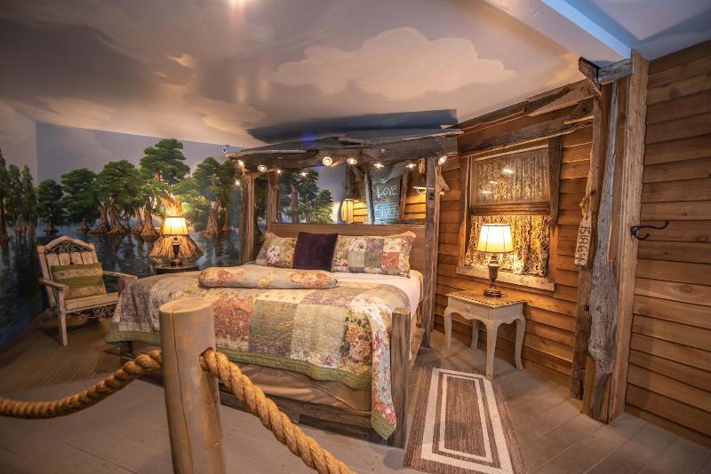 The Anniversary Inn Logan image