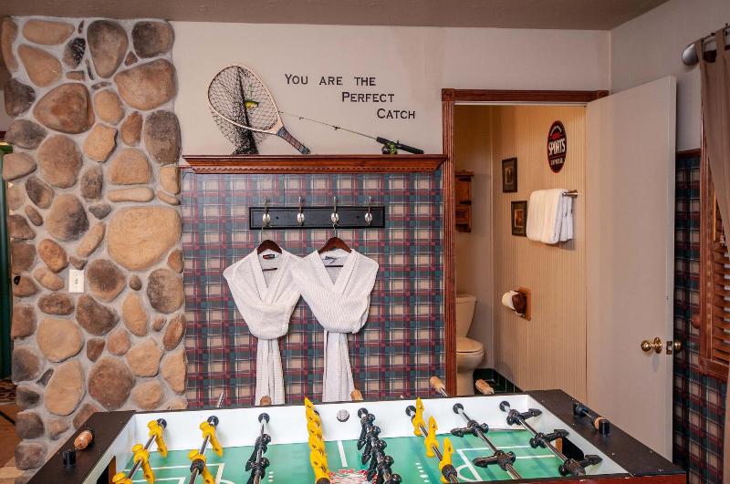 The Anniversary Inn Logan image