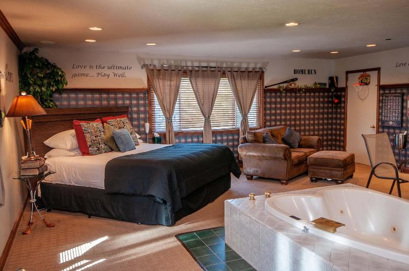 The Anniversary Inn Logan image