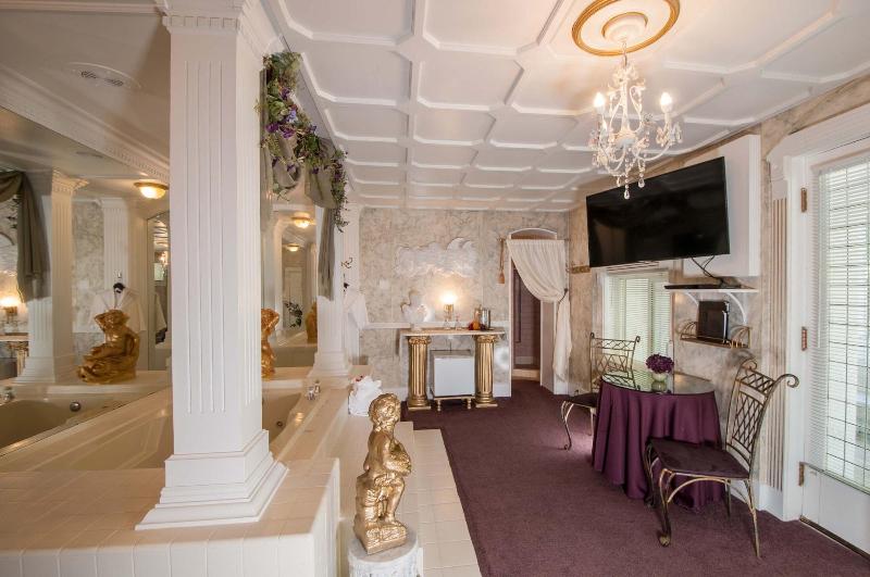 The Anniversary Inn Logan image
