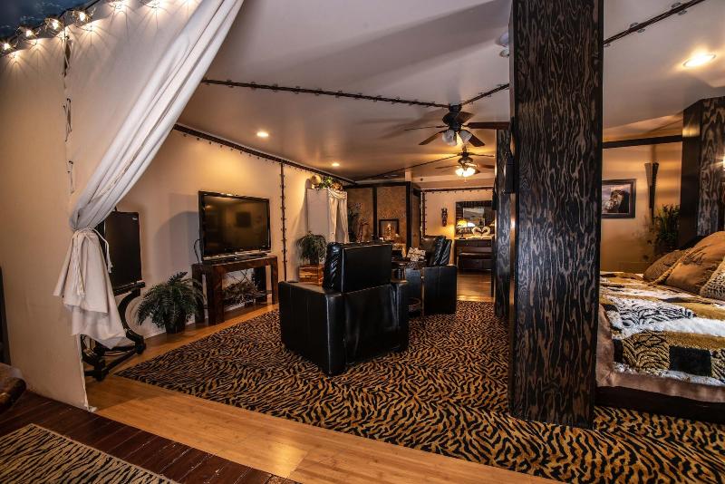 The Anniversary Inn Logan image