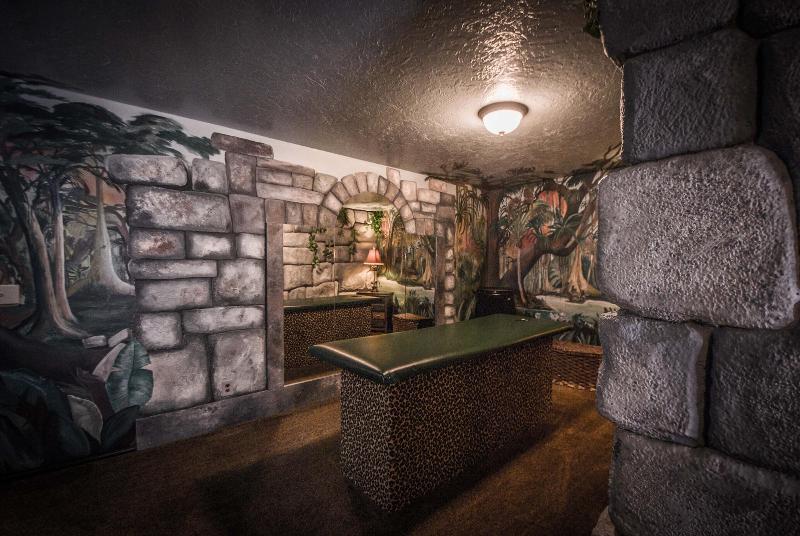 The Anniversary Inn Logan image