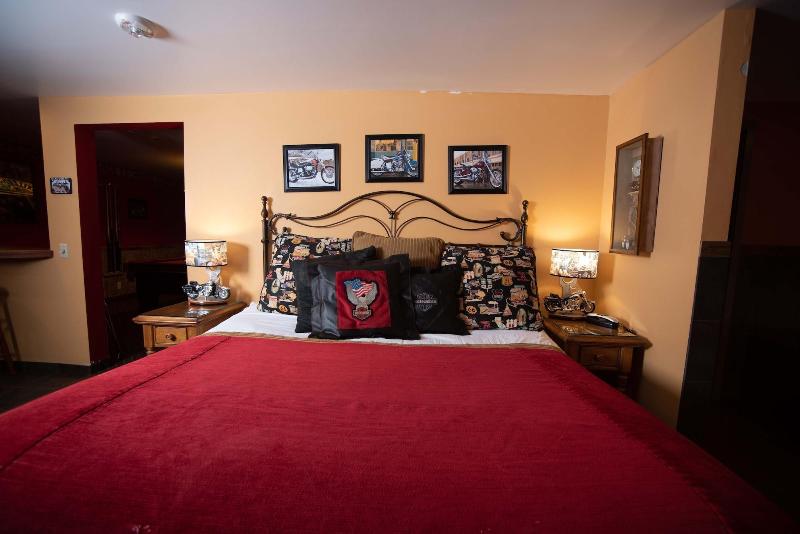 The Anniversary Inn Logan image
