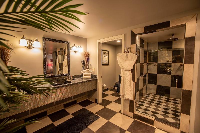 The Anniversary Inn Logan image