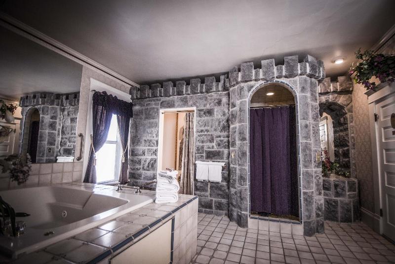 The Anniversary Inn Logan image