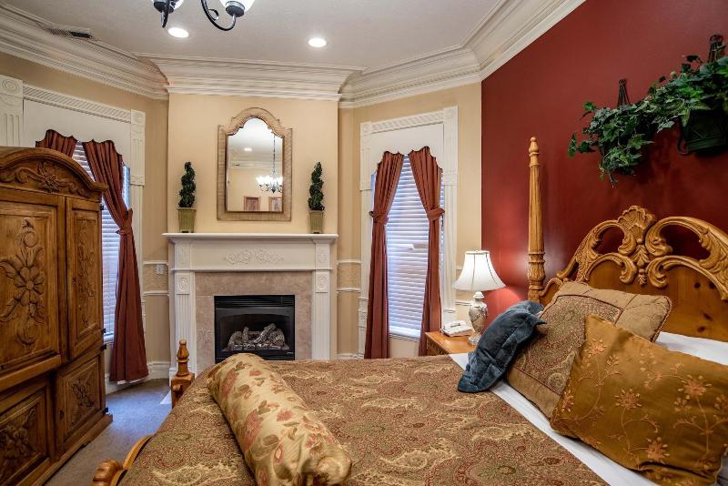 The Anniversary Inn Logan image