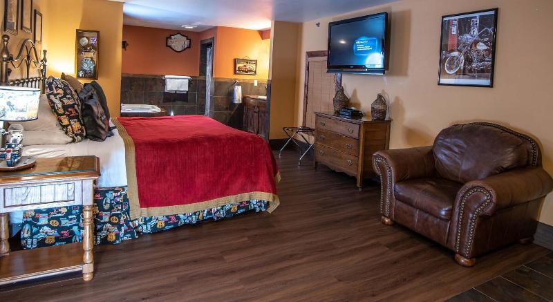 The Anniversary Inn Logan image