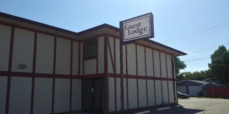 Guest Lodge — general view