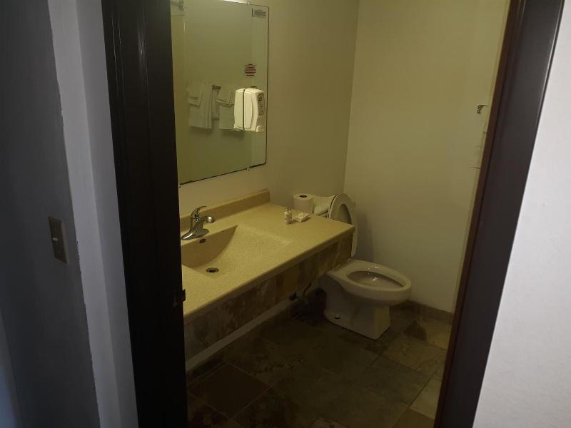 Guest Lodge image