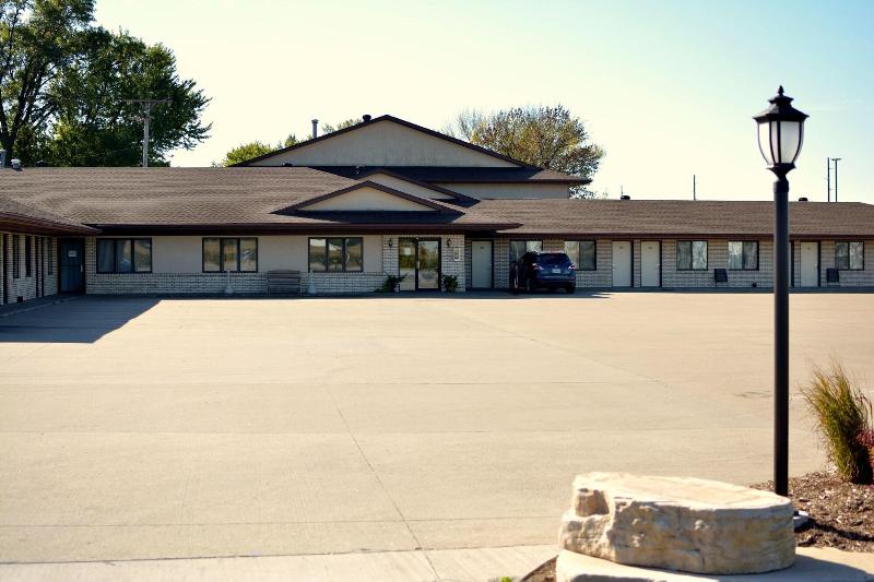 Dutch Country Inn image