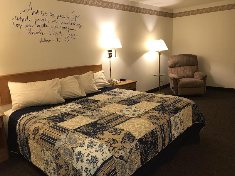 Dutch Country Inn image