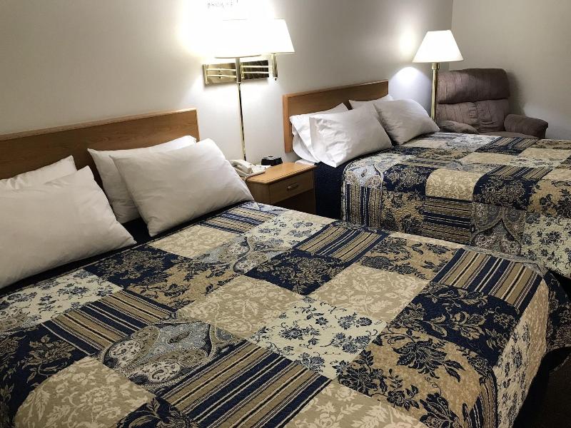 Dutch Country Inn image
