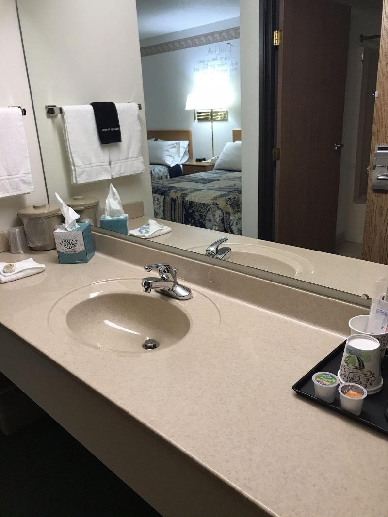 Dutch Country Inn image