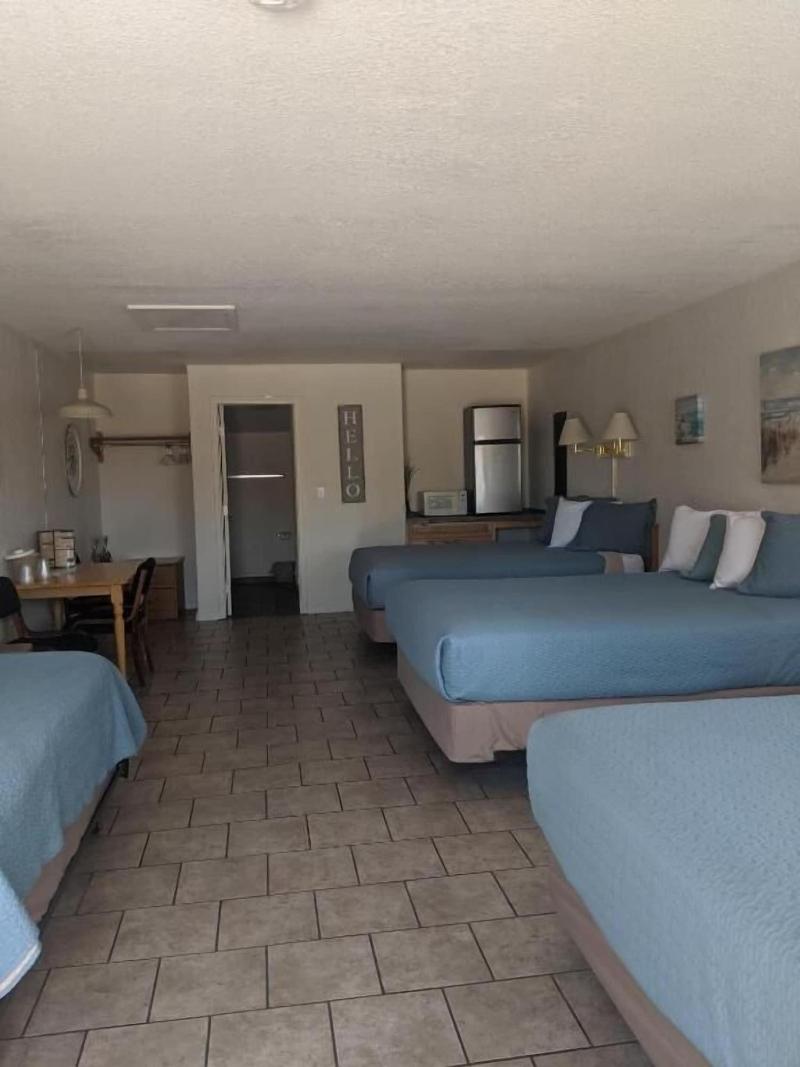 Little Daisy Motel image