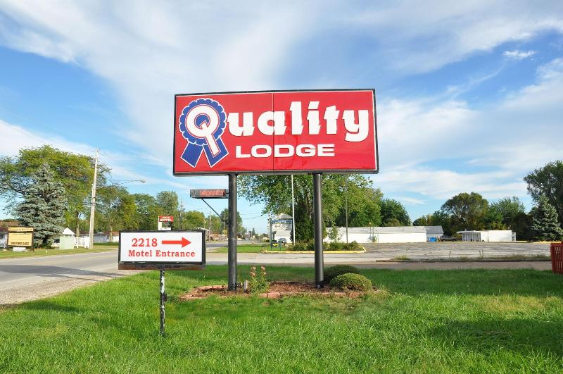 Quality Lodge image