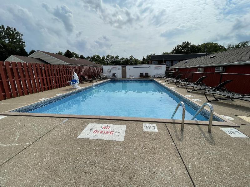 Quality Lodge image
