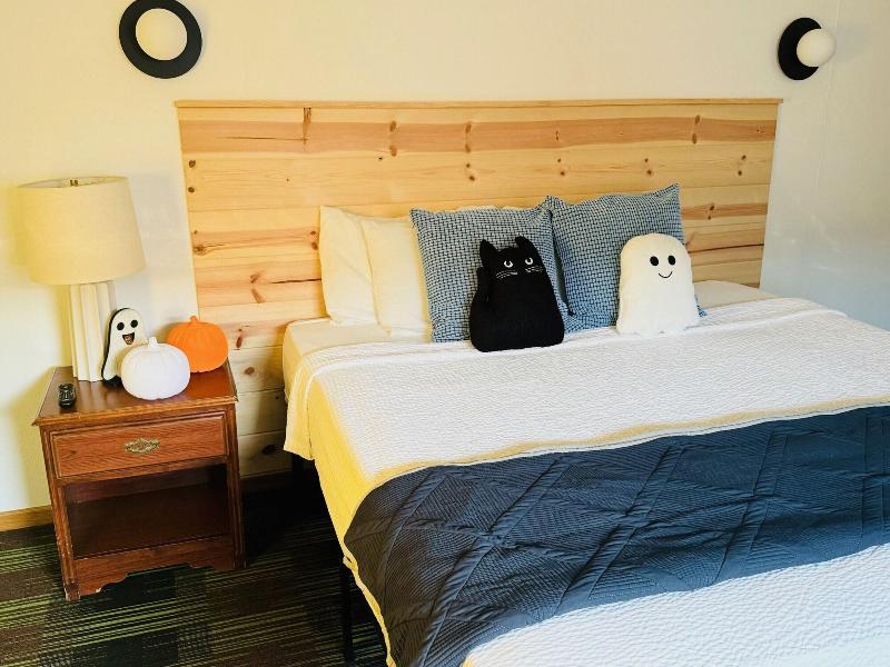 Quality Lodge image