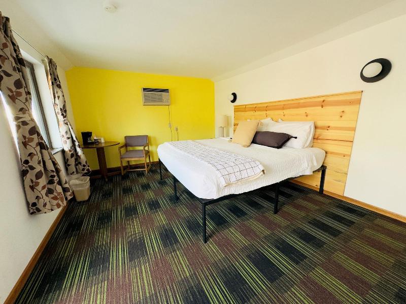 Quality Lodge image