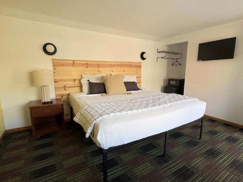 Quality Lodge image