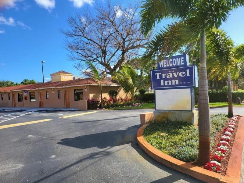 Travel Inn Of Riviera Beach image
