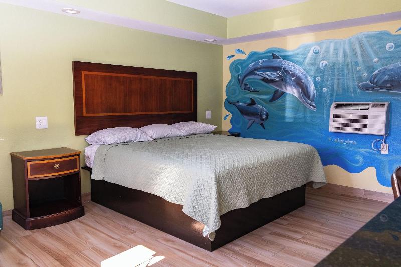 Travel Inn Of Riviera Beach image
