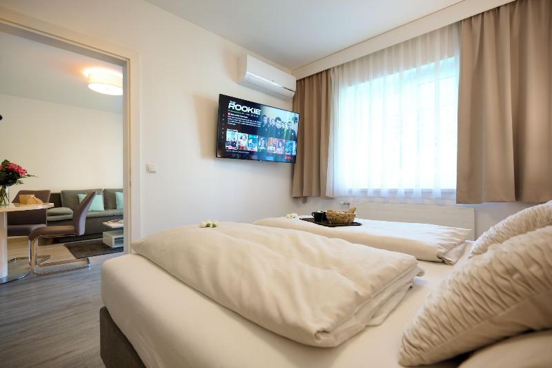 Ferienwohnungen Appartements Pension Zollner image
