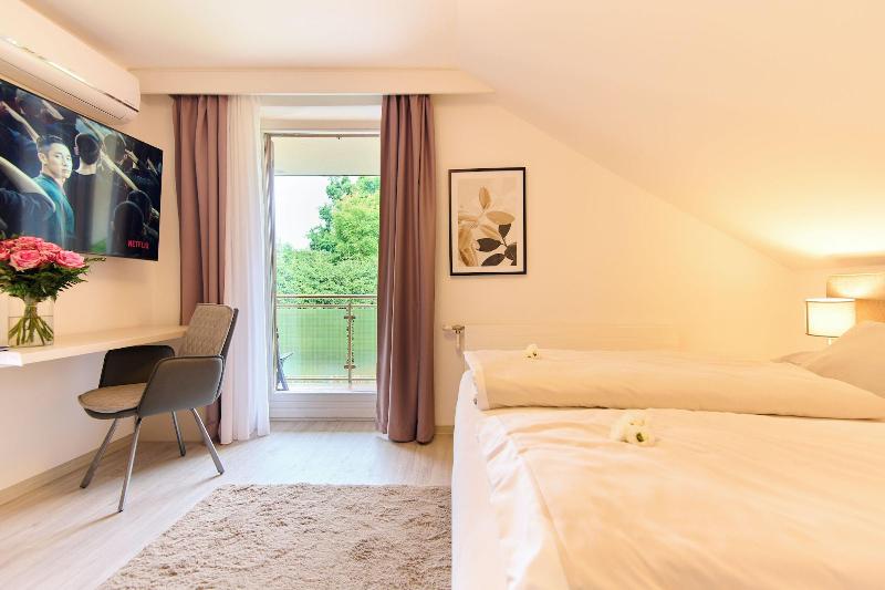 Ferienwohnungen Appartements Pension Zollner image