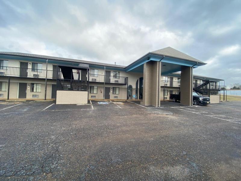 Savannah Lodge — general view