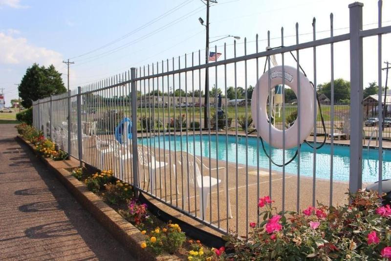 Savannah Lodge — view
