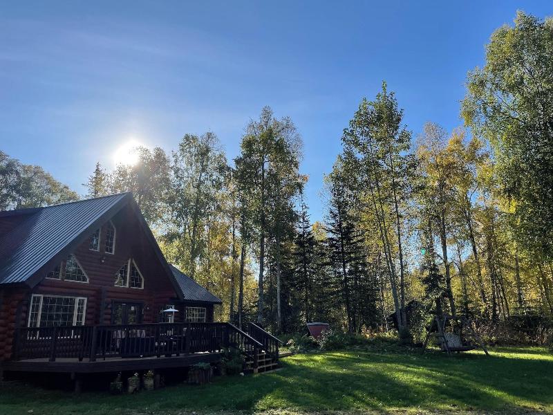 Meandering Moose Lodging image