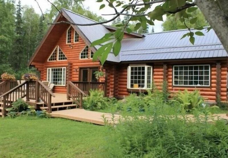 Meandering Moose Lodging image