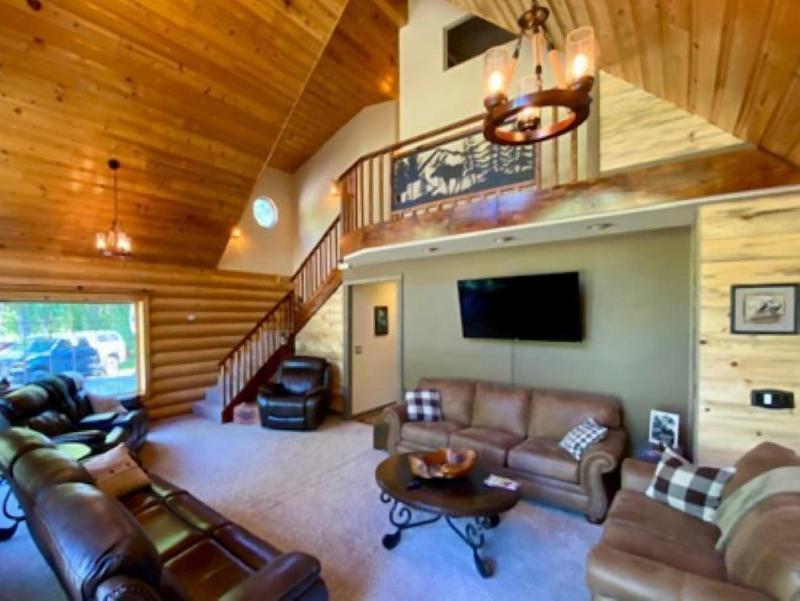 Meandering Moose Lodging image