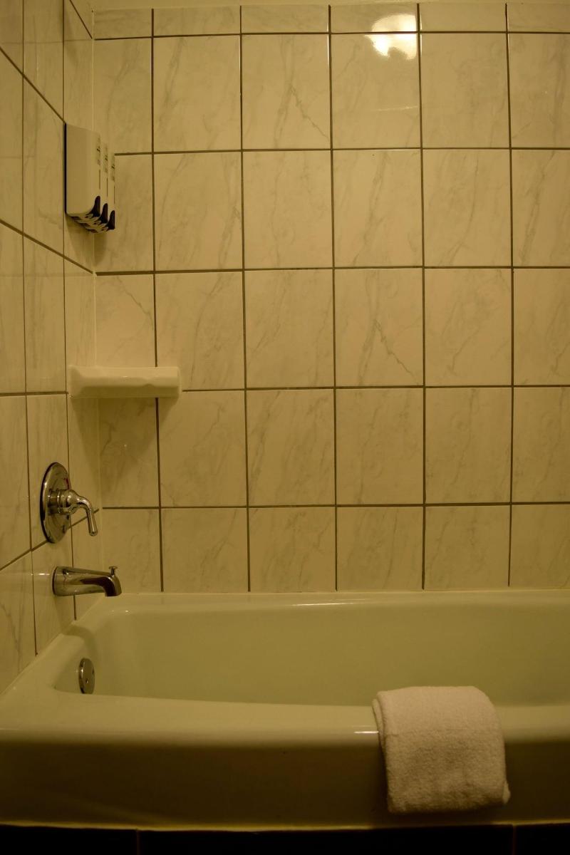 Snelling Motel image