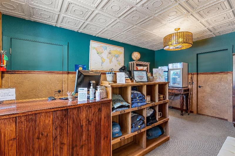 Duck Creek Village Inn image