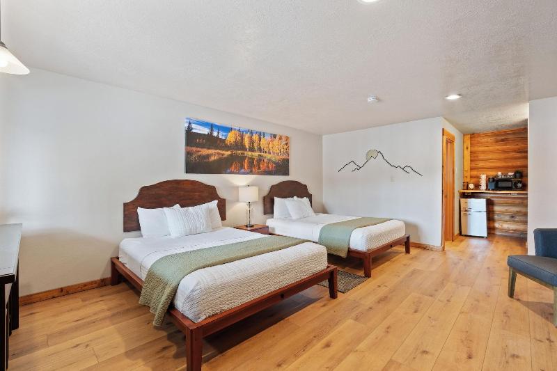 Duck Creek Village Inn image