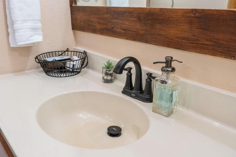 Duck Creek Village Inn image