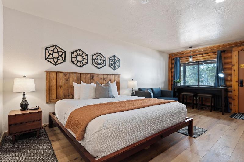 Duck Creek Village Inn image