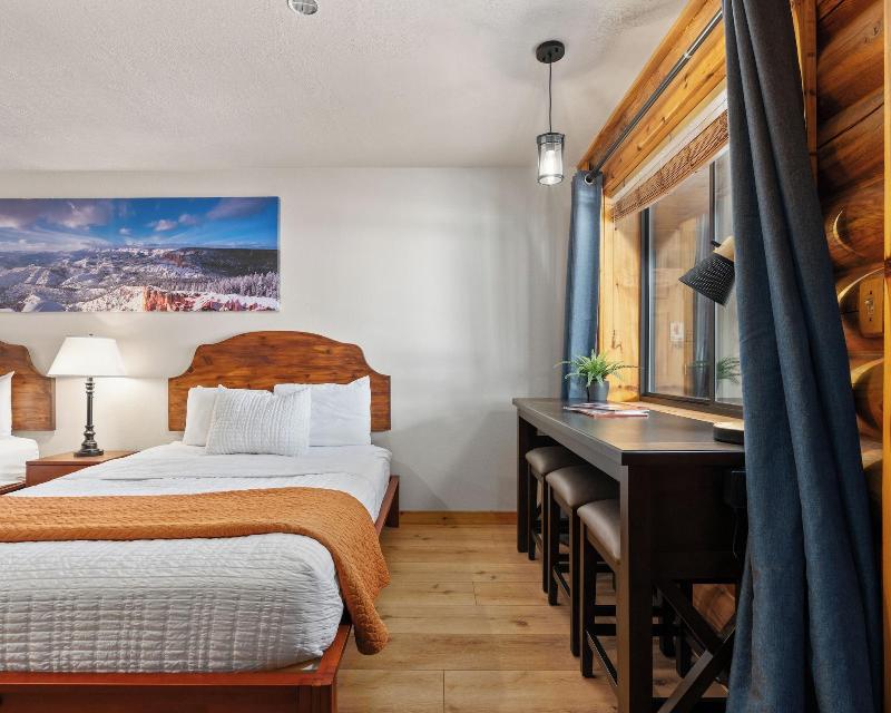Duck Creek Village Inn image