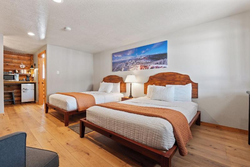 Duck Creek Village Inn image