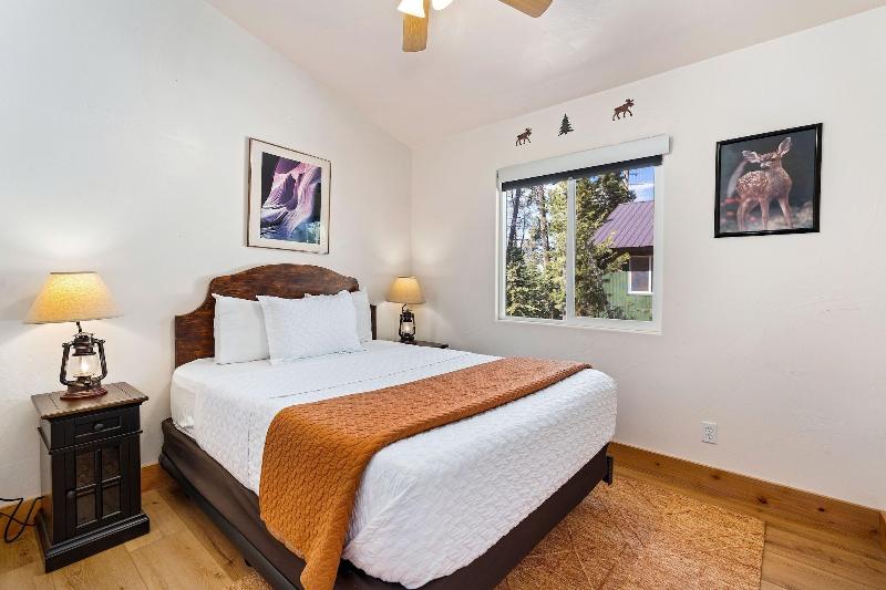 Duck Creek Village Inn image