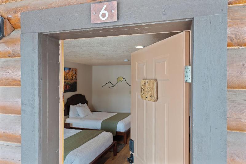 Duck Creek Village Inn image