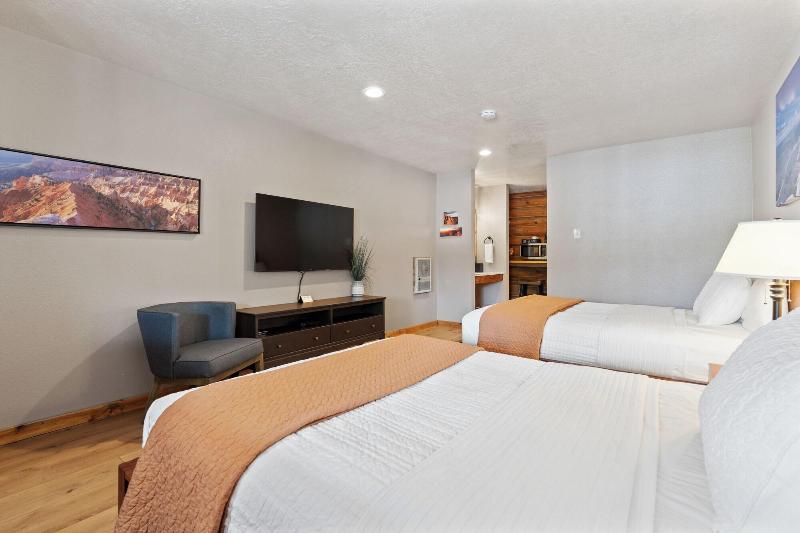 Duck Creek Village Inn image