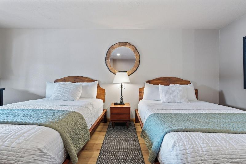 Duck Creek Village Inn image