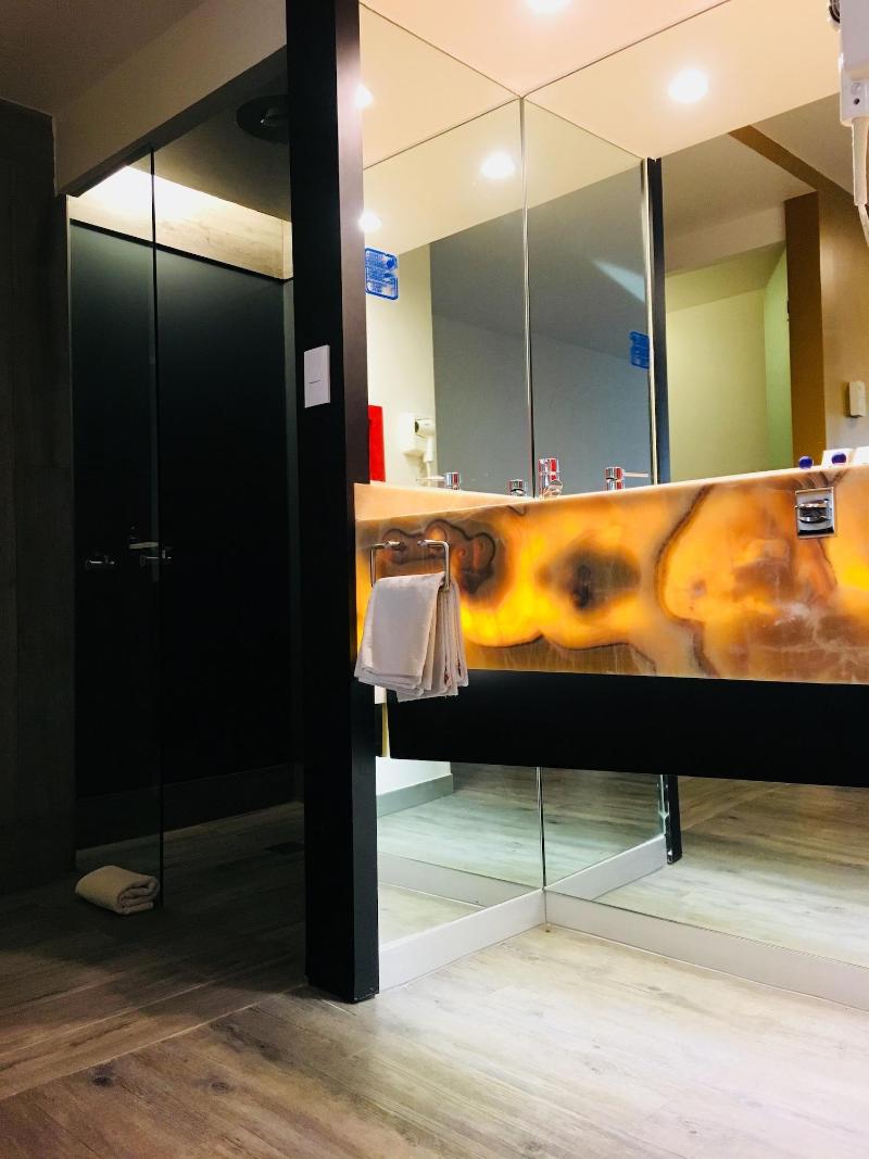 Hotel Harare image