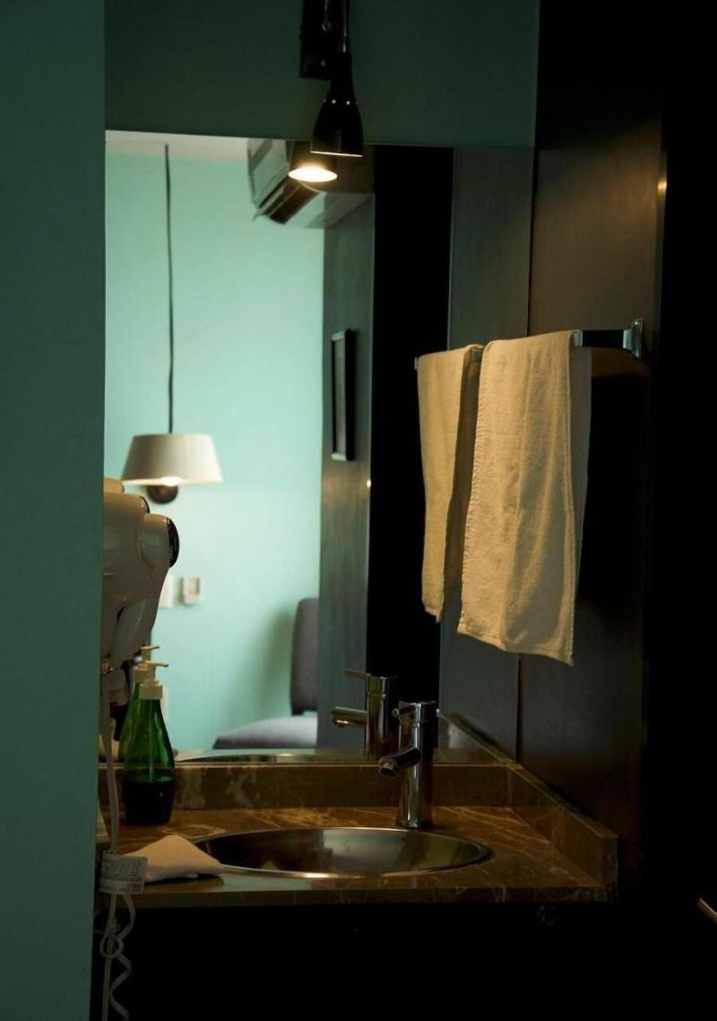 Lusitania Suites image